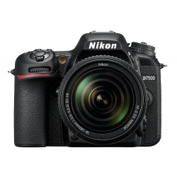 Nikon D7500 + AF-S 18-140mm